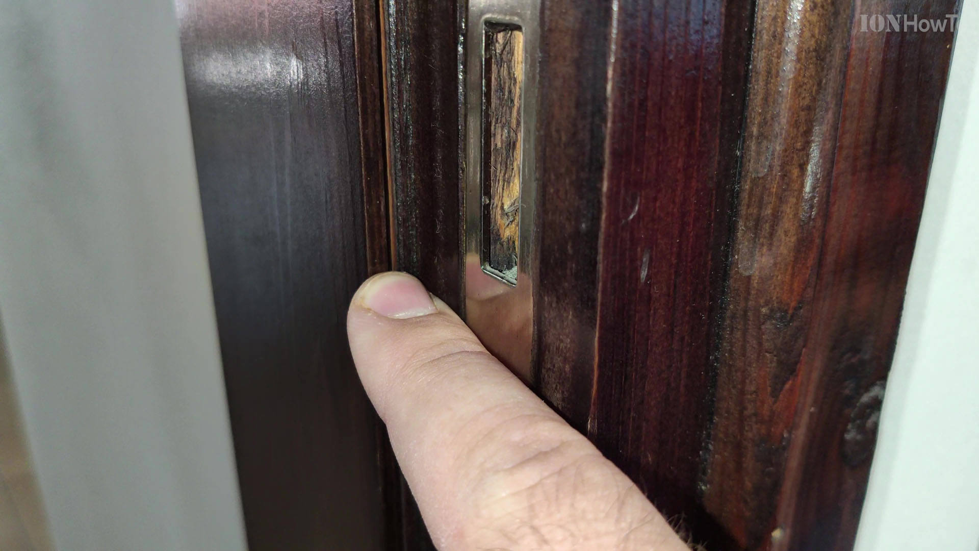 How to fix door rattle door frame edge