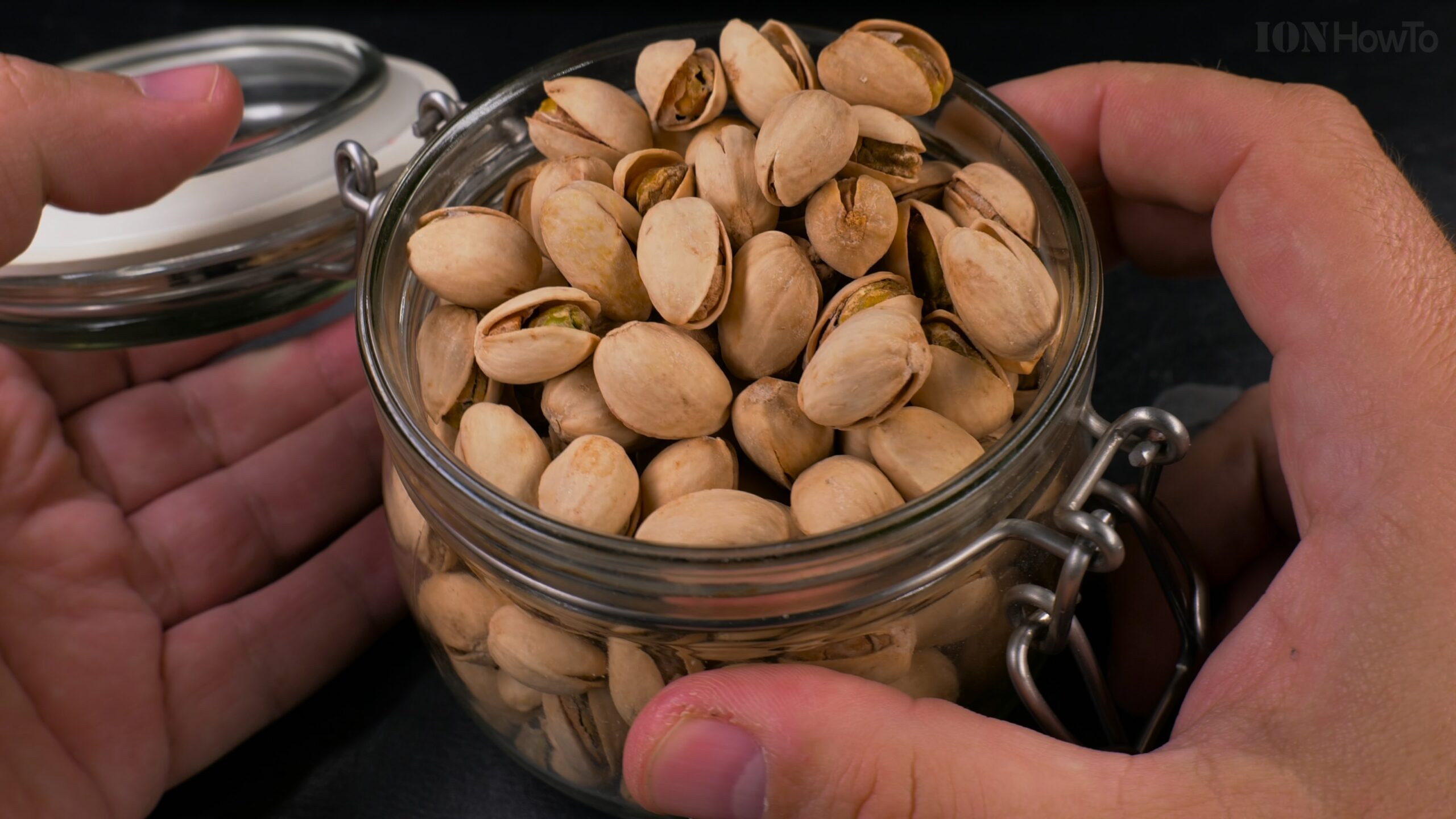 How to open Pistachio Nuts