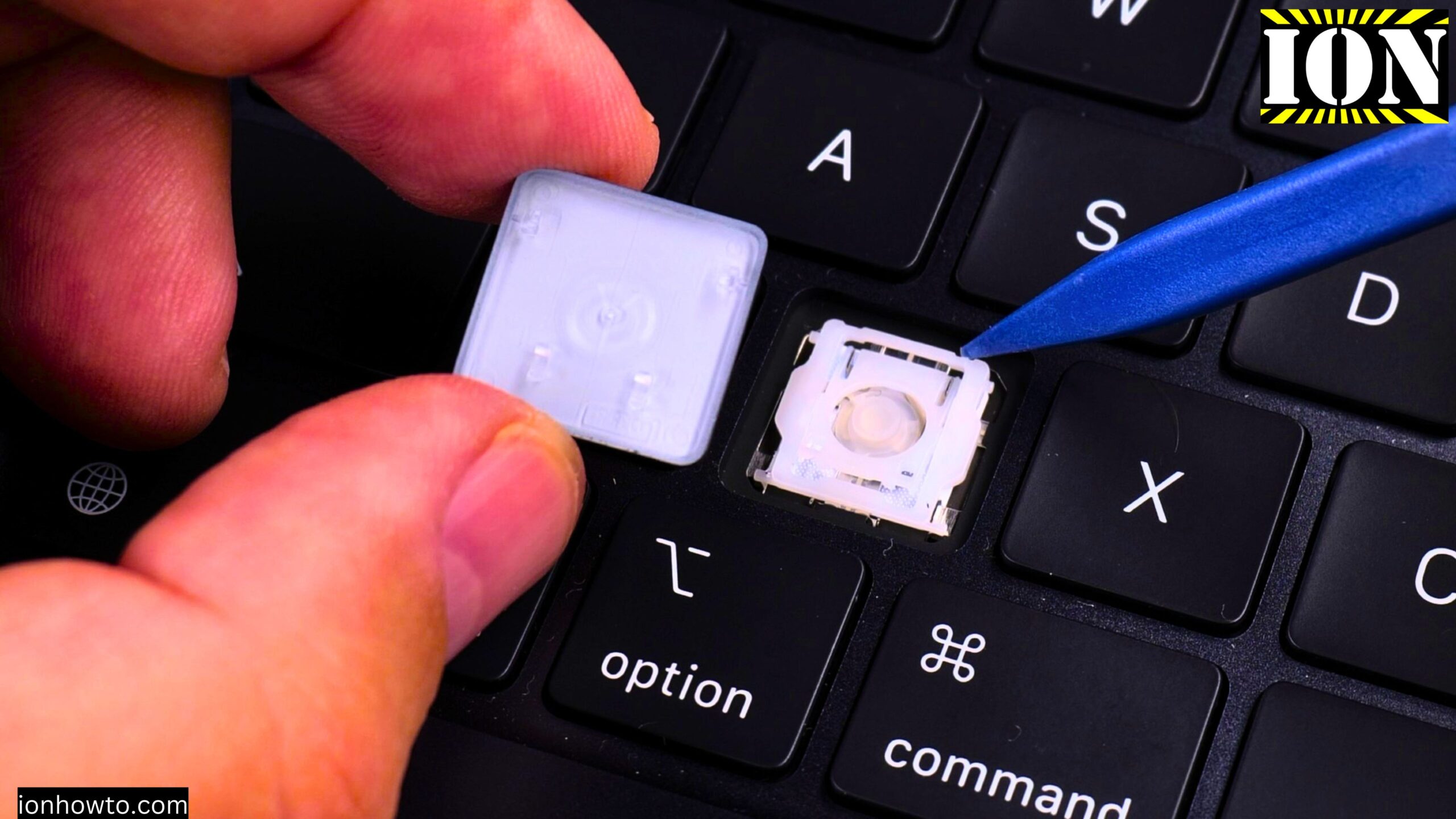 MacBook Air M5 How to Replace Keyboard Keys Keycaps