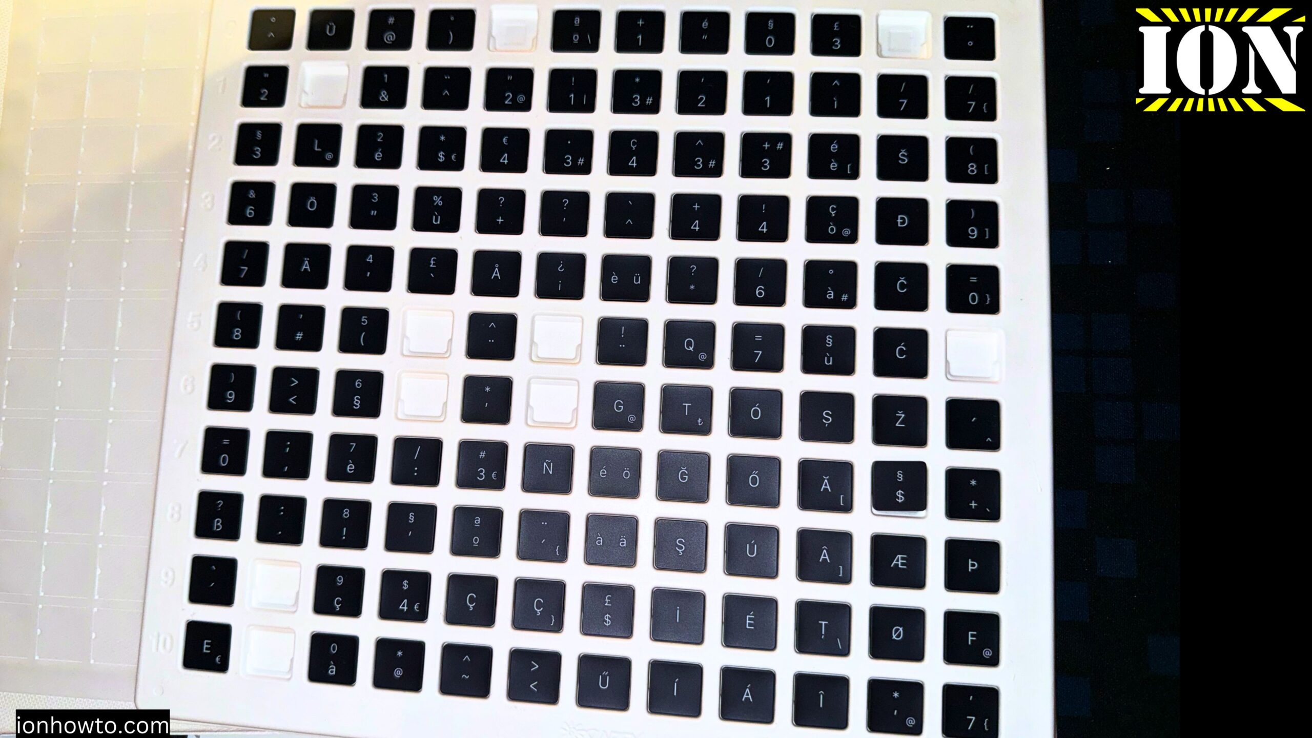 MacBook Air M5 Selfservicerepair ISO Keycaps Super Kit Package