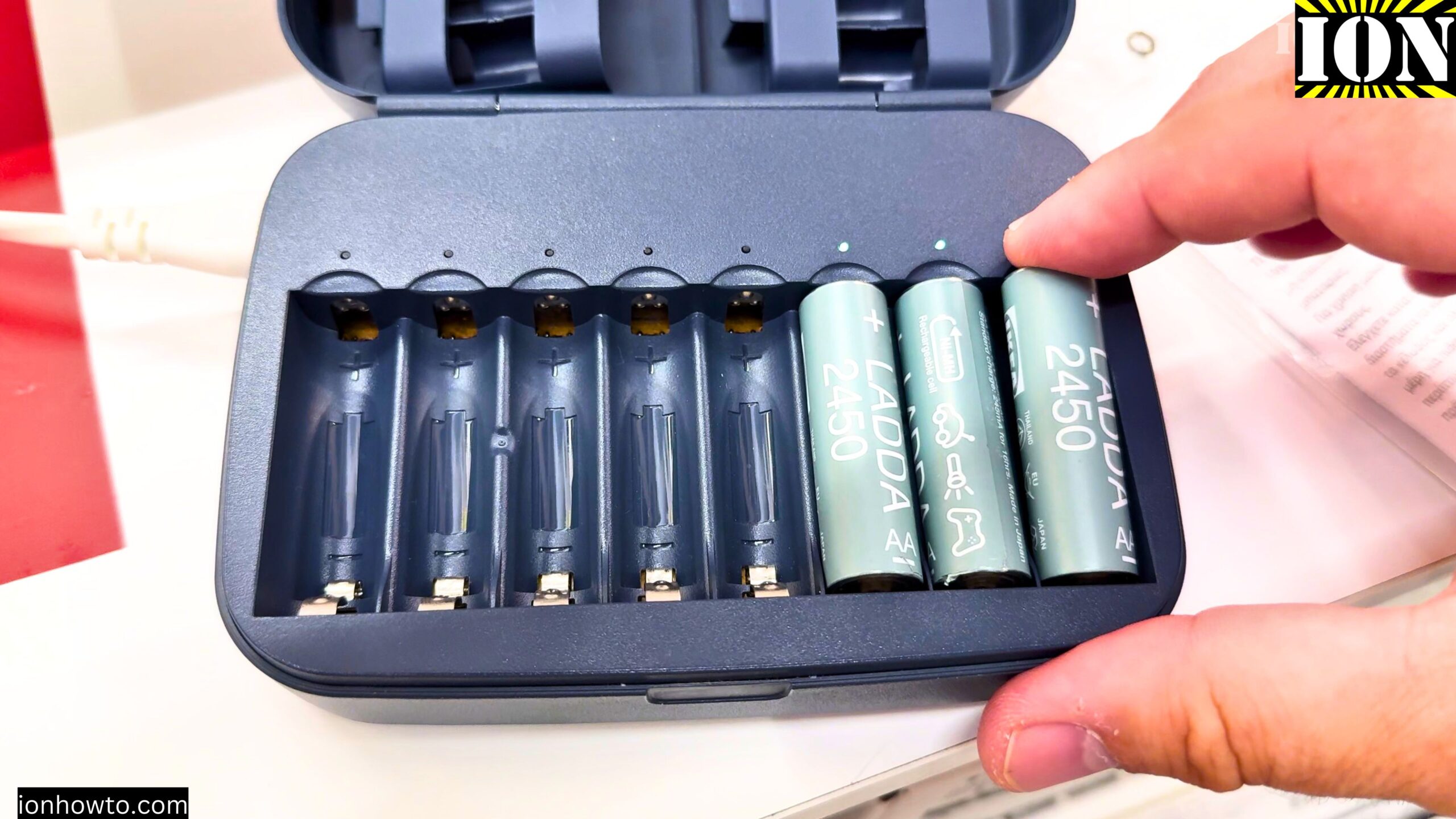 IKEA Litosfar battery charger with storage
