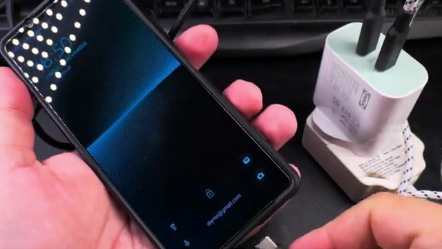 Phone charging test with IKEA Rundhult cable and Sjoess charger